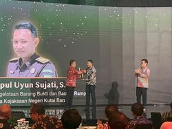 Saepul Uyun Sujati Raih Penghargaan Jaksa Inovatif Adhyaksa Awards 2024