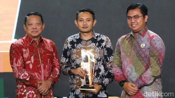 Saepul Uyun Sujati Terima Penghargaan Jaksa Inovatif Adhyaksa Awards 2024