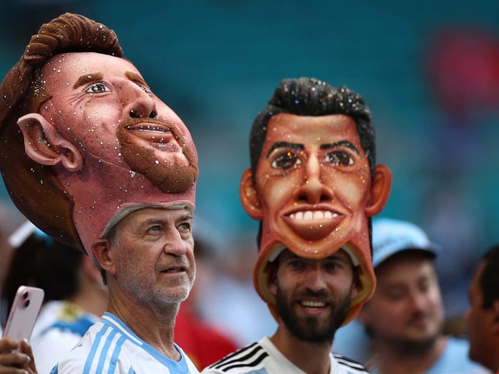 Soccer Football - Copa America 2024 - Group A - Argentina v Peru  - Hard Rock Stadium, Miami, Florida, United States - June 29, 2024
Argentina's fans are seen before the match REUTERS/Agustin Marcarian