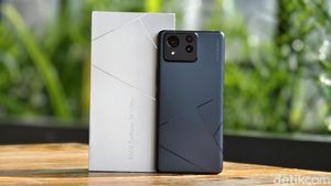 Unboxing Asus Zenfone 11 Ultra, Ukuran Lebih Besar Harga Rp 10 Juta