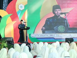 Pesan Emil Dardak Soal Kecerdasan Buatan di Milad ke-96 Nasyiatul Aisyiyah
