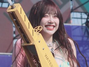 Jeewon Cignature Berbikini di Waterbomb Festival, Gayanya Tuai Pro Kontra Jeewon Cignature Berbikini di Waterbomb Festival, Gayanya Tuai Pro Kontra