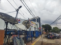 Rohman Lihat Swalayan Naga Jatiwaringin Terbakar Sebelum Karyawan Datang