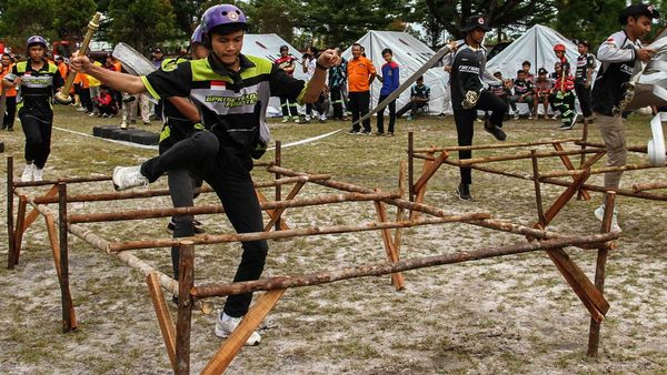 176 Relawan BNPB Lomba Ketangkasan Pemadaman Kebakaran