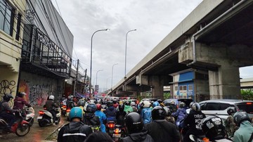 Lalin di Jalan Raya Kalimalang arah Bekasi Macet Parah Sore Ini!