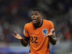 Dumfries Akui Performanya Lebih Baik di Timnas Belanda daripada Inter