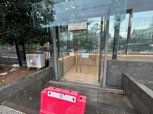 Warga Keluhkan Terowongan Silaturahmi Istiqlal-Katedral Masih Ditutup Warga Keluhkan Terowongan Silaturahmi Istiqlal-Katedral Masih Ditutup
