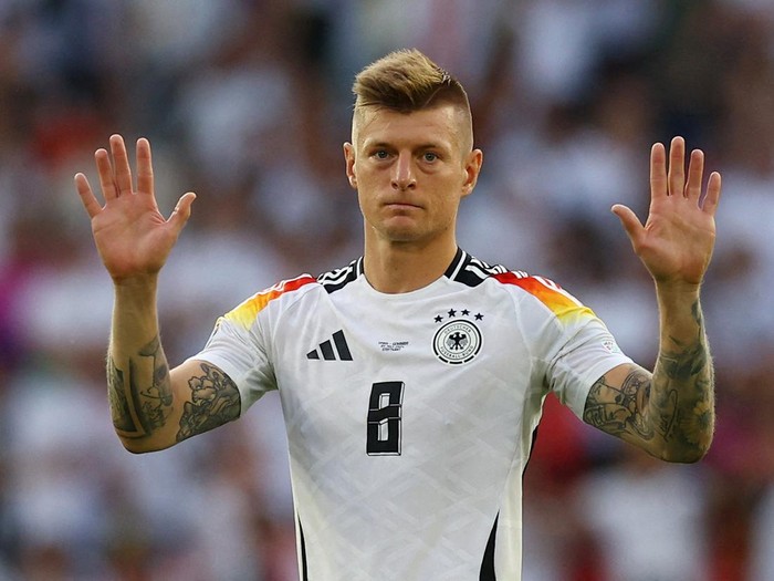 Soccer Football - Euro 2024 - Quarter Final - Spain v Germany - Stuttgart Arena, Stuttgart, Germany - July 5, 2024 Germany's Toni Kroos looks dejected after the match REUTERS/Lee Smith     TPX IMAGES OF THE DAY