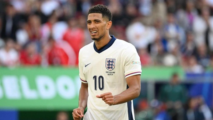 DUSSELDORF, GERMANY - JULY 06: Jude Bellingham (10) of England reacts after a position during the UEFA Euro 2024 quarter-final football match between England and Switzerland at Merkur Spiel-Arena in Dusseldorf, Germany on July 06, 2024. (Photo by Gokhan Balci/Anadolu via Getty Images)