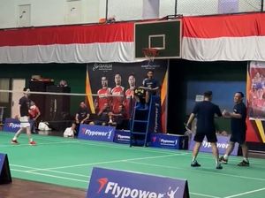 Sentilan untuk Firli Bahuri yang Asyik Main Badminton Saat Masih Berkasus Sentilan untuk Firli Bahuri yang Asyik Main Badminton Saat Masih Berkasus