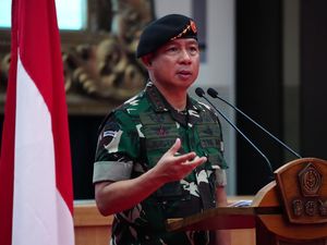 Panglima soal Wacana Angkatan Siber TNI: Mungkin Lebih Banyak Diisi Sipil Panglima soal Wacana Angkatan Siber TNI: Mungkin Lebih Banyak Diisi Sipil