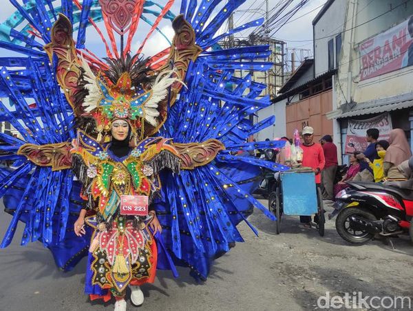 Semarak Pawai Sambut 1 Muharram Diikuti Ribuan Pelajar Sidoarjo