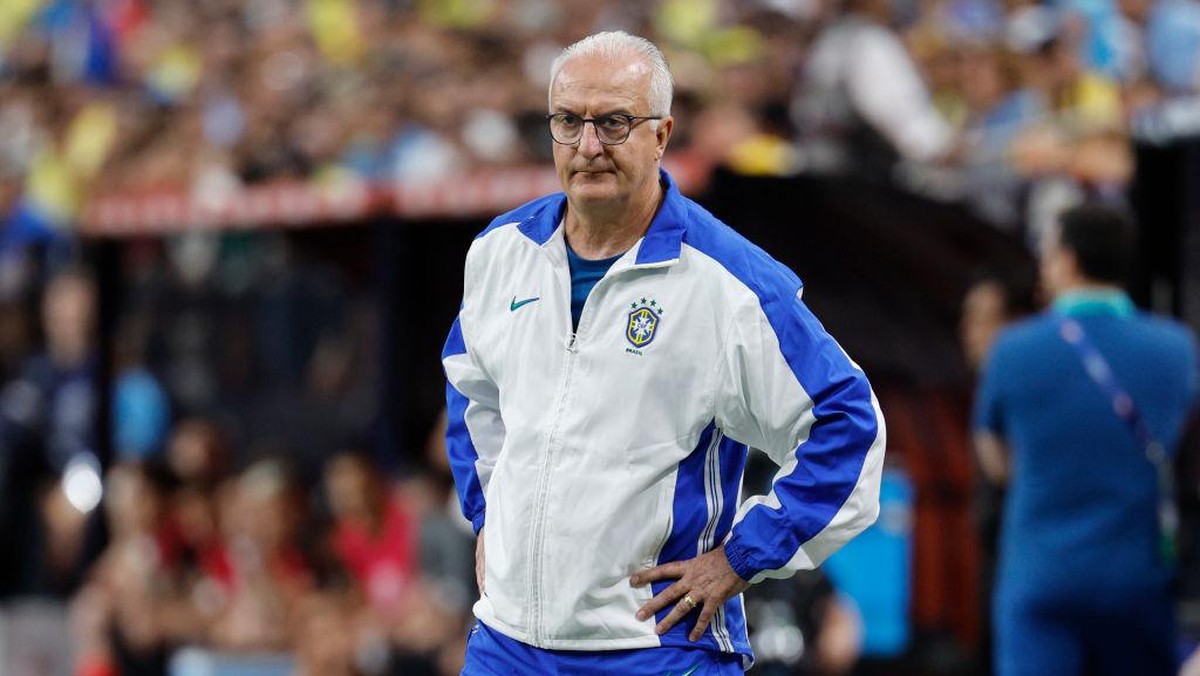Pelatih Brasil Dorival Junior. Foto: Getty Images/Kevork Djansezian