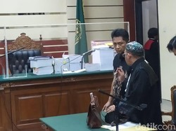 Jalani Sidang Perdana, Ini Dakwaan Eks Kepala BPPD Sidoarjo Ari Suyono