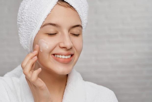 Ilustrasi eksfoliasi /Foto: freepik.com tst