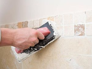 6 Langkah Pasang Ubin di Dinding Sendiri Tanpa Panggil Tukang 6 Langkah Pasang Ubin di Dinding Sendiri Tanpa Panggil Tukang