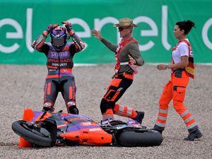 Jorge Martin Frustrasi Usai Crash Jelang Finis Jorge Martin Frustrasi Usai Crash Jelang Finis