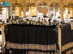 Tahun Baru, Kiswah Baru untuk Kakbah: Berat 1.350 Kg, Tinggi 14 M