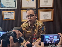 Puluhan Wali Murid Datangi Kantor Dikbud NTB gegara Anak Tak Lolos PPDB
