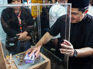 Mantap! Erick Thohir Buktikan Kekuatan OPPO A3 Pro 5G, Seberapa Tangguh? Mantap! Erick Thohir Buktikan Kekuatan OPPO A3 Pro 5G, Seberapa Tangguh?