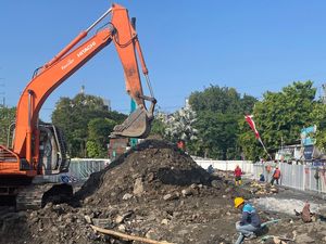 Kata PDAM Soal Pipa Bocor Kena Garuk Proyek Tunnel TIJ Tak Kunjung Rampung Kata PDAM Soal Pipa Bocor Kena Garuk Proyek Tunnel TIJ Tak Kunjung Rampung