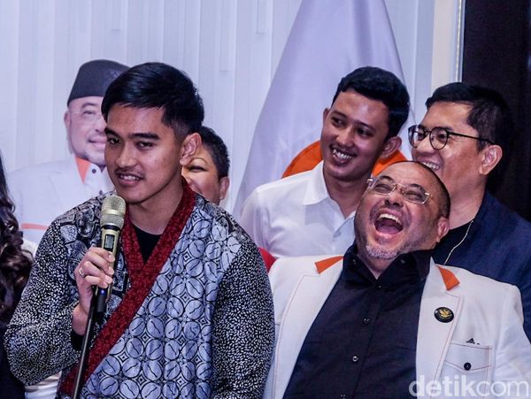Potret Akrab Sekjen PKS dan Kaesang, Tepuk Bahu hingga Tertawa Lepas