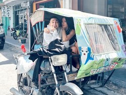 Keseruan Raditya Dika-Ariel Tatum Sambangi Medan, Promosi Film-Kulineran