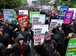 Potret Karyawan Samsung Minta Penjelasan Soal Bonus Waktu Istirahat Potret Karyawan Samsung Minta Penjelasan Soal Bonus Waktu Istirahat