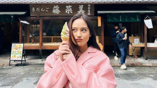 Serunya Salshabilla Adriani Kulineran di Jepang Sebelum Menikah