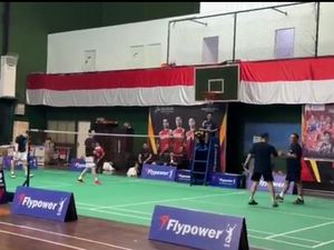 Ramai Video Firli Santai Main Badminton di Tengah Kasusnya Diusut Polisi Ramai Video Firli Santai Main Badminton di Tengah Kasusnya Diusut Polisi