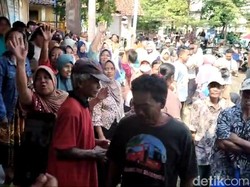 Diduga Mesum dengan Ipar, Sekdes Bulakelor Brebes Mundur Usai Didemo Warga