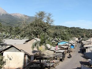 2.336 Rumah Warga Terdampak Erupsi Lewotobi Dapat Bantuan Rp 800 Juta 2.336 Rumah Warga Terdampak Erupsi Lewotobi Dapat Bantuan Rp 800 Juta