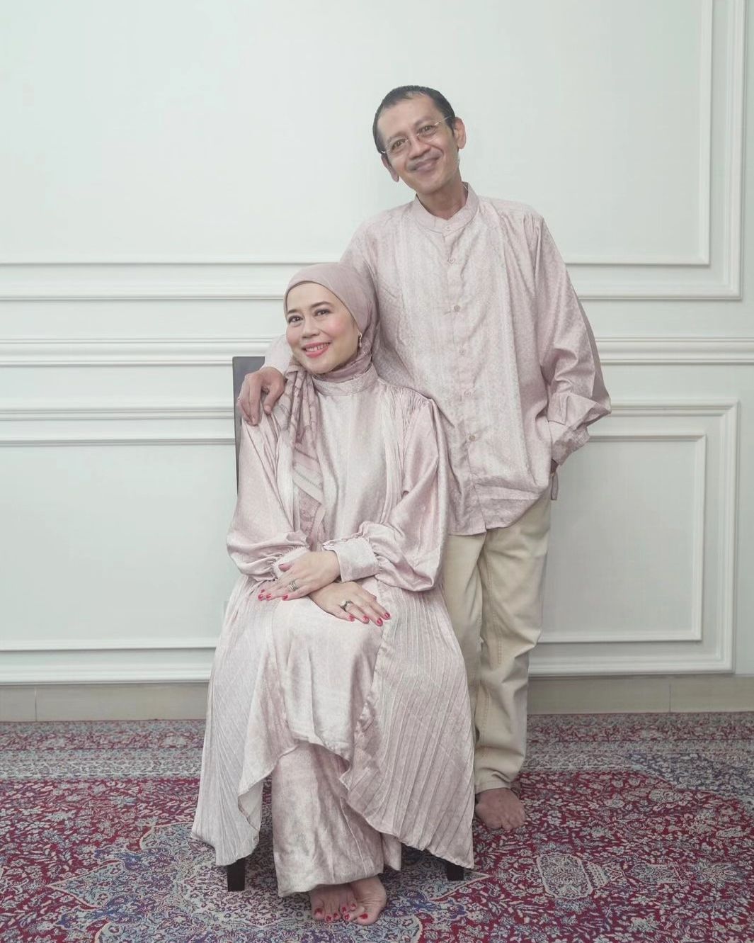 Dewi Yull dan Srikaton
