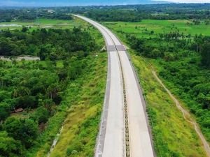 Tol Pertama di Aceh Hampir Operasi Penuh, Hemat Waktu Tempuh 1 Jam Tol Pertama di Aceh Hampir Operasi Penuh, Hemat Waktu Tempuh 1 Jam