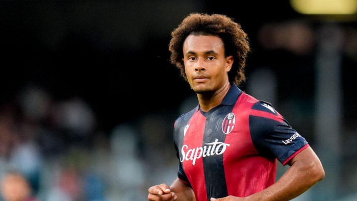 Joshua Zirkzee of Bologna FC looks on during the serie A TIM match between SSC Napoli and Bologna FC at Stadio Diego Armando Maradona on May 11, 2024 in Naples, Italy  (Photo by Giuseppe Maffia/NurPhoto via Getty Images)