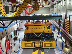 Melihat Jeroan Kapal Selam Canggih OceanX