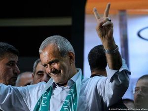 Apa yang Bisa Diharapkan dari Presiden Baru Iran Pezeshkian?