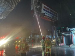 Baliho Rumah Sakit di Kota Malang Terbakar, Penyebab Diselidiki