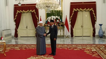 Jokowi Terima Kunjungan Imam Besar Masjid Al Azhar Kairo di Istana Merdeka