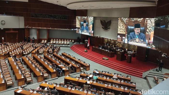 Rapat paripurna dewan perwakilan rakyat RI, Selasa (9/7/2024). (Dwi Rahmawati/detikcom). Rapat paripurna dewan perwakilan rakyat RI, Selasa (9/7/2024). (Dwi Rahmawati/detikcom).