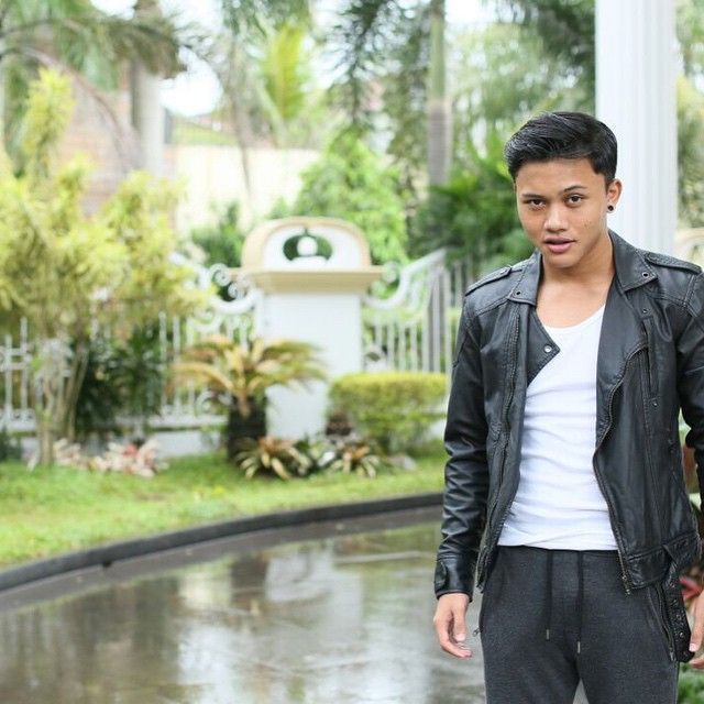 Rizky Febian