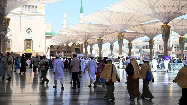 Suasana Masjid Nabawi saat Musim Umrah 1446 H Dimulai
