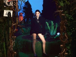 Taeyeon Bawa Halloween Vibe di Musim Panas Lewat Heaven