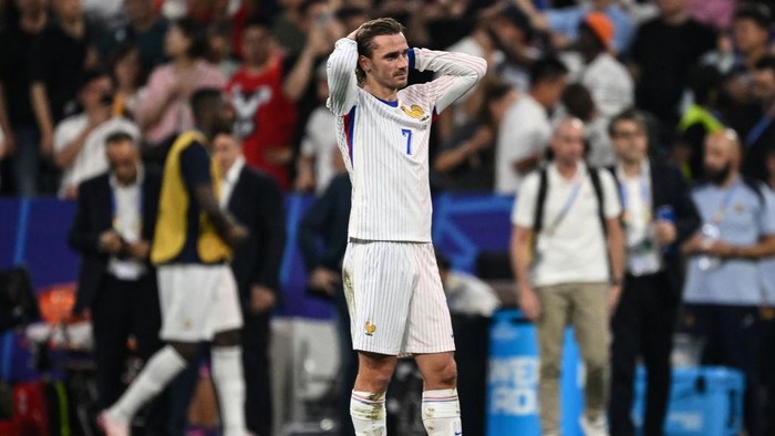 MUNICH, GERMANY - JULY 09: Antoine Griezmann of France reacts with disappointment during the UEFA EURO 2024 semi-final match between Spain v France at Munich Football Arena on July 09, 2024 in Munich, Germany. (Photo by Image Photo Agency/Getty Images)
