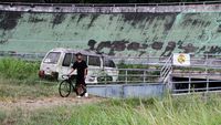 Velodrome Malang Tak Terawat hingga Ditumbuhi Rumput Liar