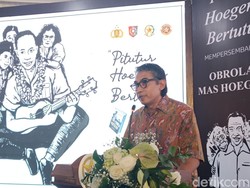 Keluarga Cerita tentang Kecintaan Jenderal Hoegeng terhadap Polri