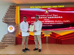 Gerindra Serahkan Surat Tugas Maju Pilbup Lamongan 2024 buat Pak Yes