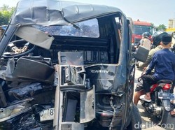 3 Mobil Tabrakan Beruntun di Cianjur, Pengemudi-Penumpang Terluka