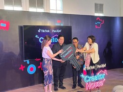 Erick Thohir Resmikan Tempat Ngonten & UMKM di Kota Tua