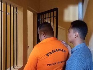 Pelapor Ghatan Dijemput dari Pusat Rehab dan Langsung Ditahan Pelapor Ghatan Dijemput dari Pusat Rehab dan Langsung Ditahan